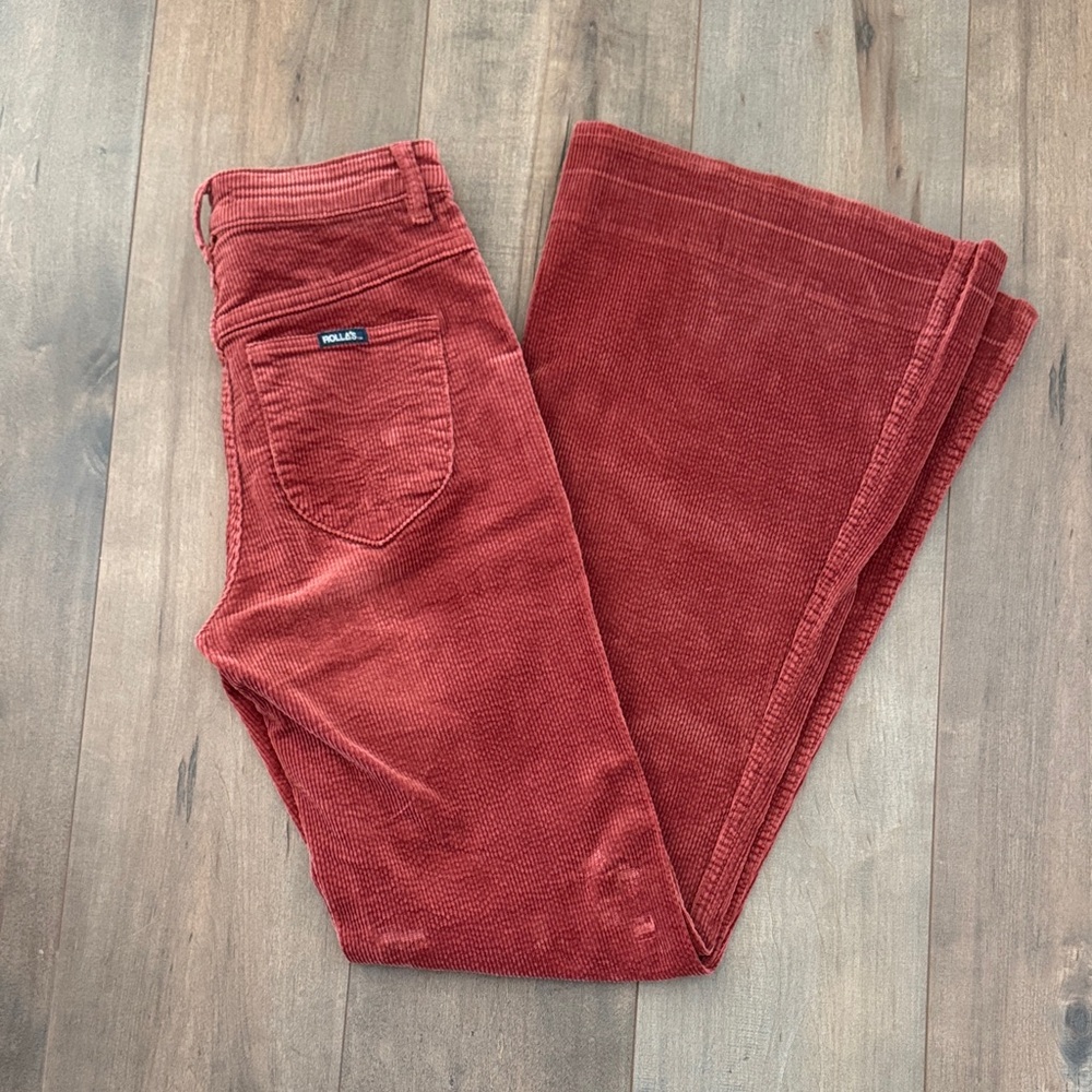 Rolla’s corduroy high rise flare jeans. Size 25